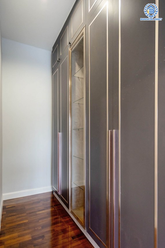 บ้านเดี่ยวมือสองนนทบุรี ม.นนทรีฟลอร่า ปิ่นเกล้า-ศาลายา เนื้อที่ 50.6 ตร.ว. ฟังก์ชัน 3 ห้องนอน 3 ห้องน้ำ 1 ห้องอเนกประสงค์ จอดรถได้ 2 คัน ส่วนกลางครบครัน ตอบโจทย์ทุกครอบครัว บนทำเลเดินทางสะดวก ใกล้เซ็นทรัลปิ่นเกล้า และจุดขึ้นทางด่วนศรีรัช